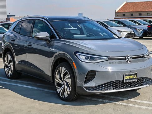 New 2025 Volkswagen ID.4 Pro S Plus image 3