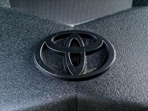 Used 2021 Toyota 4Runner SR5 Premium w/ Moonroof Package AWD/4WD image 30