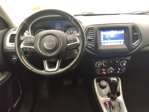 Used 2020 Jeep Compass Latitude AWD/4WD image 22