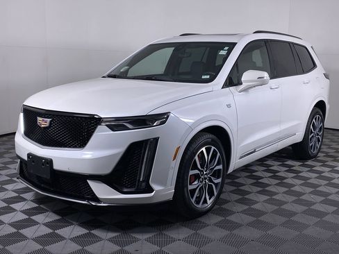 Certified 2024 Cadillac XT6 Sport w/ Technology Package image 19