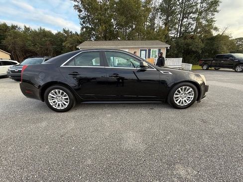 Used 2011 Cadillac CTS Luxury image 3