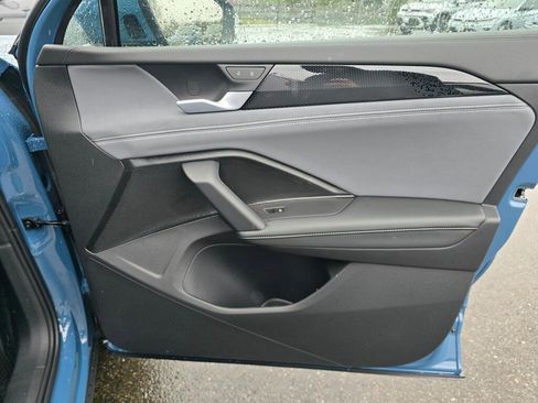 New 2026 Volkswagen Tiguan SE image 42