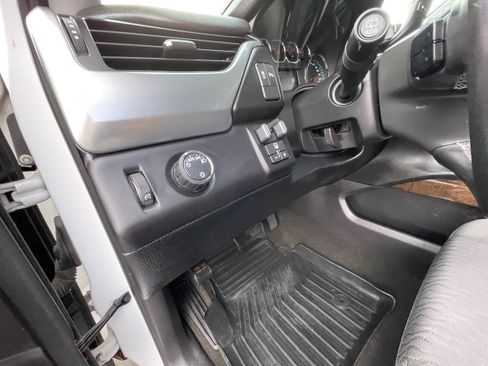 Used 2015 Chevrolet Suburban LS w/ Max Trailering Package RWD image 13
