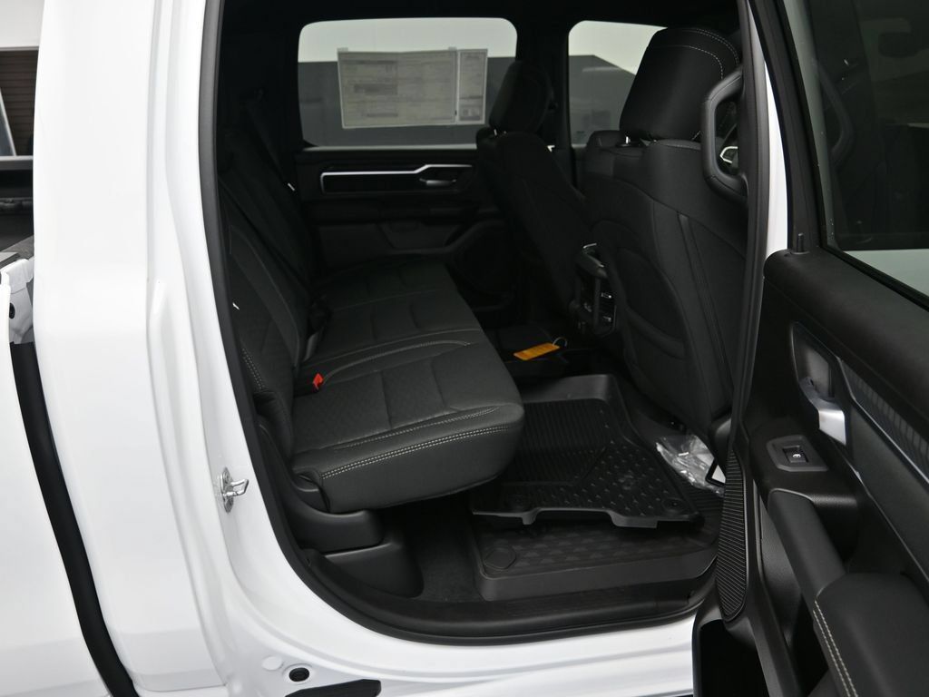 New 2025 RAM 1500 Big Horn AWD/4WD image 24