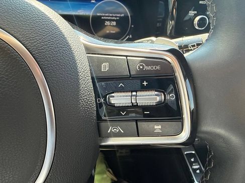Used 2023 Kia Sorento SX AWD/4WD image 25