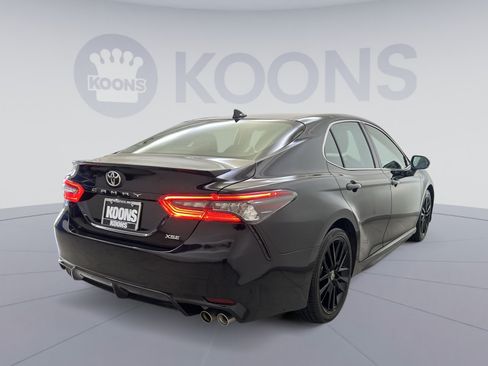 Used 2024 Toyota Camry XSE FWD image 8