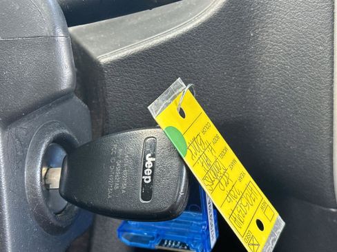 Used 2016 Jeep Compass High Altitude image 31