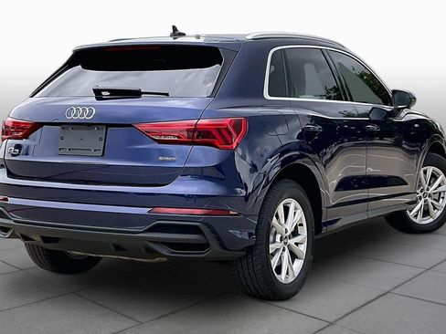 Certified 2025 Audi Q3 2.0T Premium w/ Convenience Package AWD/4WD image 13