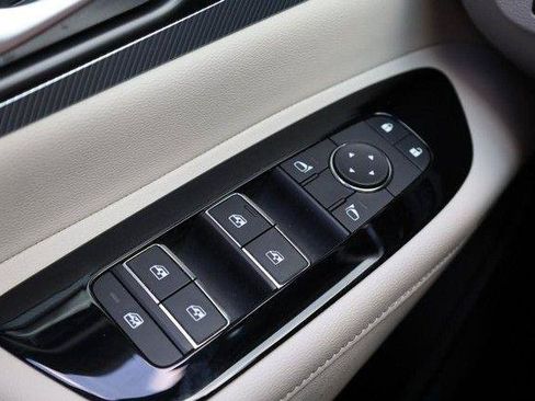 Used 2025 Nissan Murano SL AWD/4WD image 21