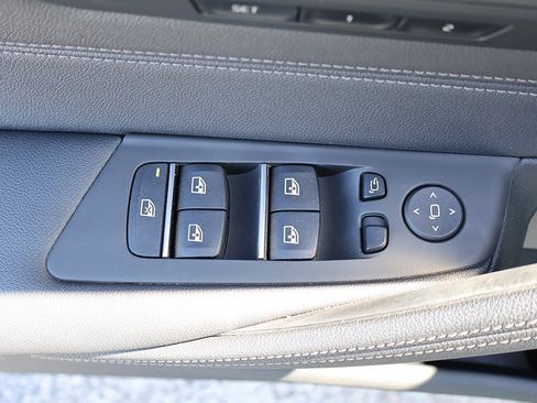 Used 2023 BMW 540i 540i w/ M Sport Package image 43