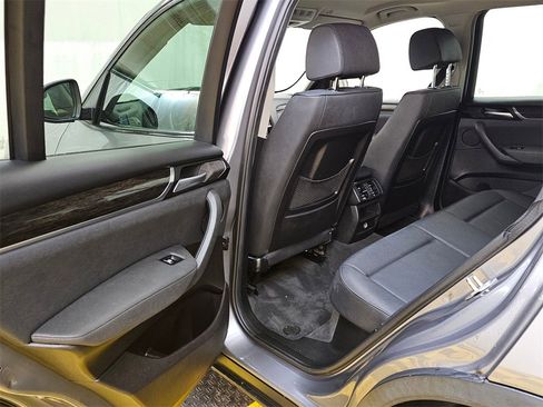 Used 2017 BMW X3 sDrive28i image 15