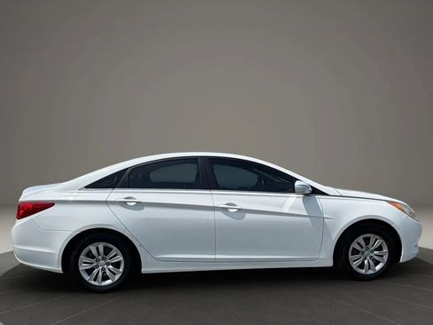 Used 2011 Hyundai Sonata GLS FWD image 5