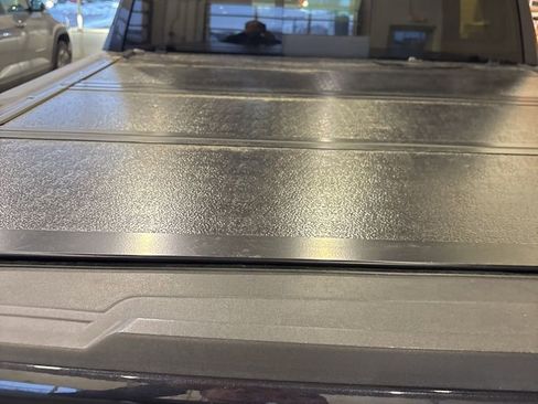 Used 2022 Chevrolet Silverado 1500 High Country w/ High Country Premium Package image 3