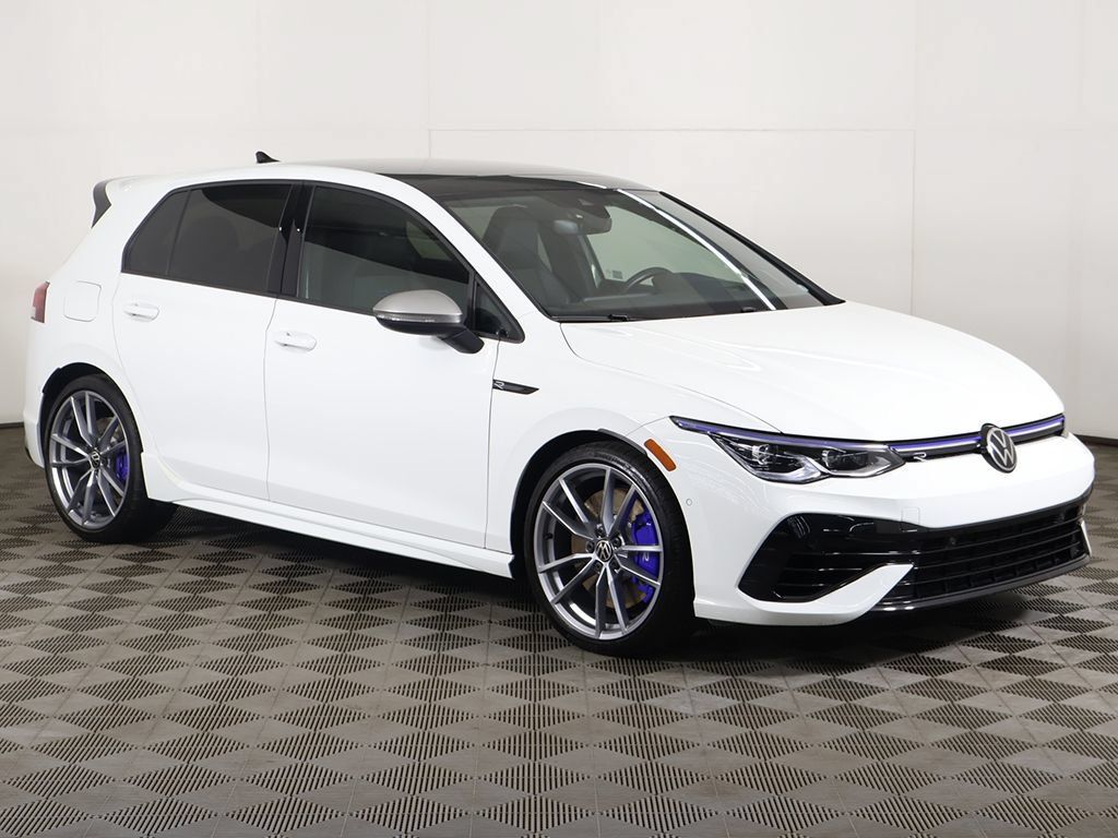 Used 2024 Volkswagen Golf R AWD/4WD image 2