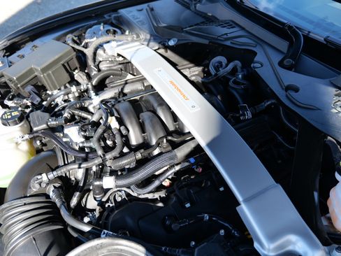 Used 2020 Ford Mustang Shelby GT350 w/ Technology Package image 57