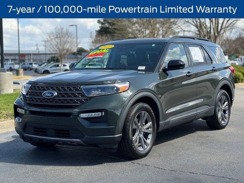 Used 2022 Ford Explorer XLT w/ Equipment Group 202A image 4