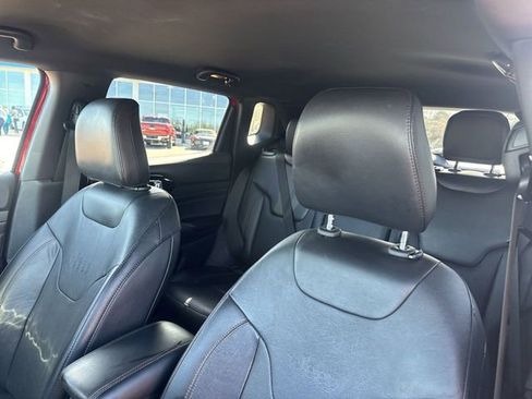 Used 2022 Jeep Compass Limited image 14