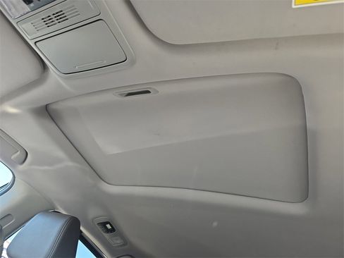 Used 2018 Honda Odyssey EX-L image 32