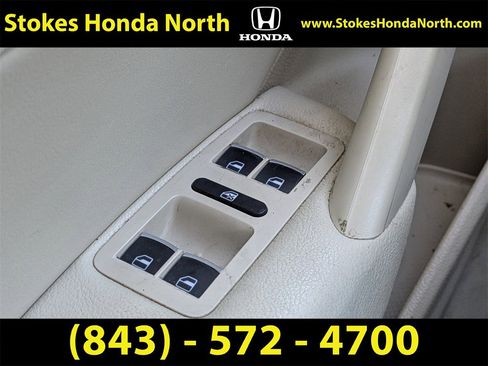 Used 2014 Volkswagen Passat TDI SEL Premium image 25