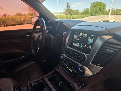 Used 2015 Chevrolet Suburban LTZ AWD/4WD image 27