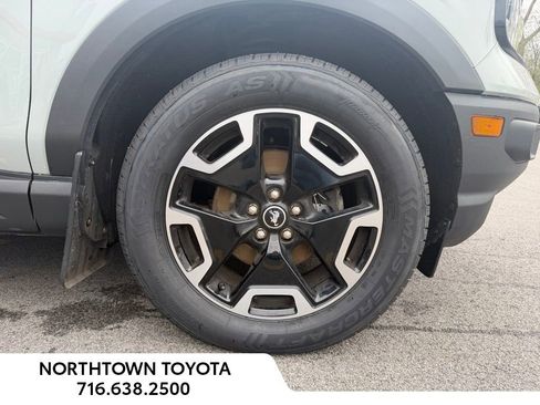 Used 2021 Ford Bronco Sport Outer Banks w/ Outer Banks Package (96D) image 9