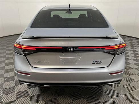 Used 2025 Honda Accord Sport image 7
