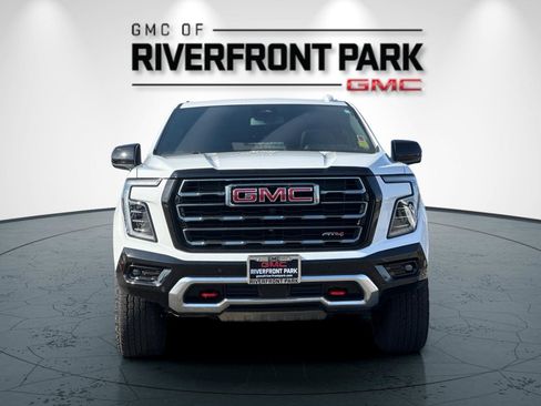 Used 2026 GMC Yukon AT4 image 8