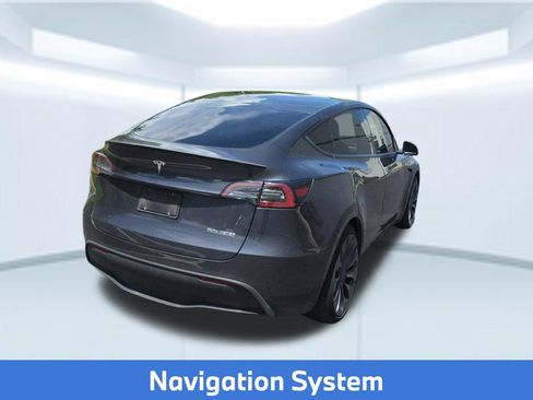 Used 2025 Tesla Model Y Performance AWD/4WD image 2