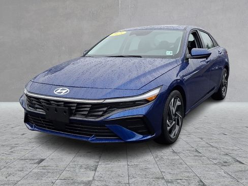 Used 2025 Hyundai Elantra SEL image 6