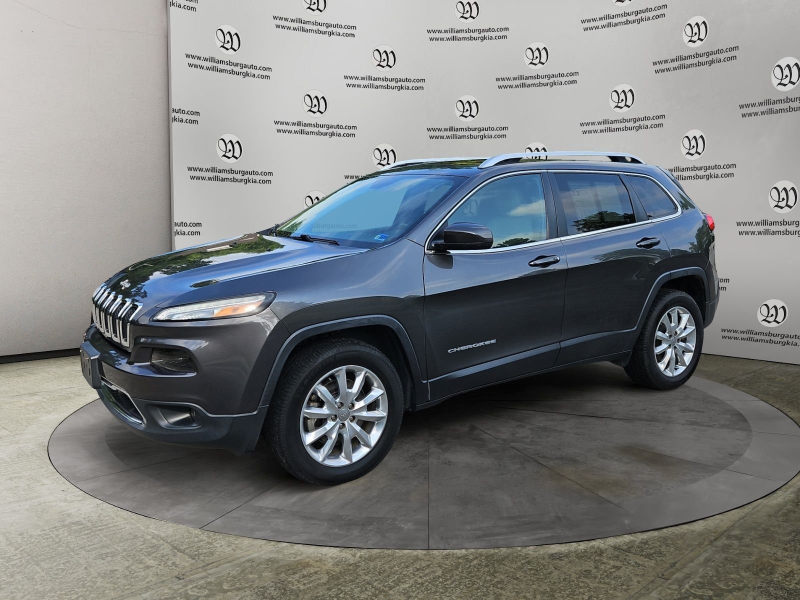 Used 2017 Jeep Cherokee Limited AWD/4WD image 1