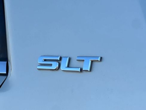 Used 2016 GMC Acadia SLT w/ Open Road Package AWD/4WD image 34