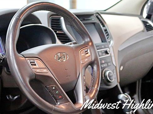 Used 2017 Hyundai Santa Fe Sport AWD/4WD image 27