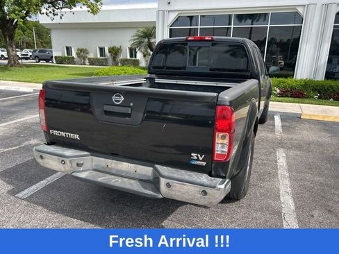 Used 2018 Nissan Frontier SV image 9