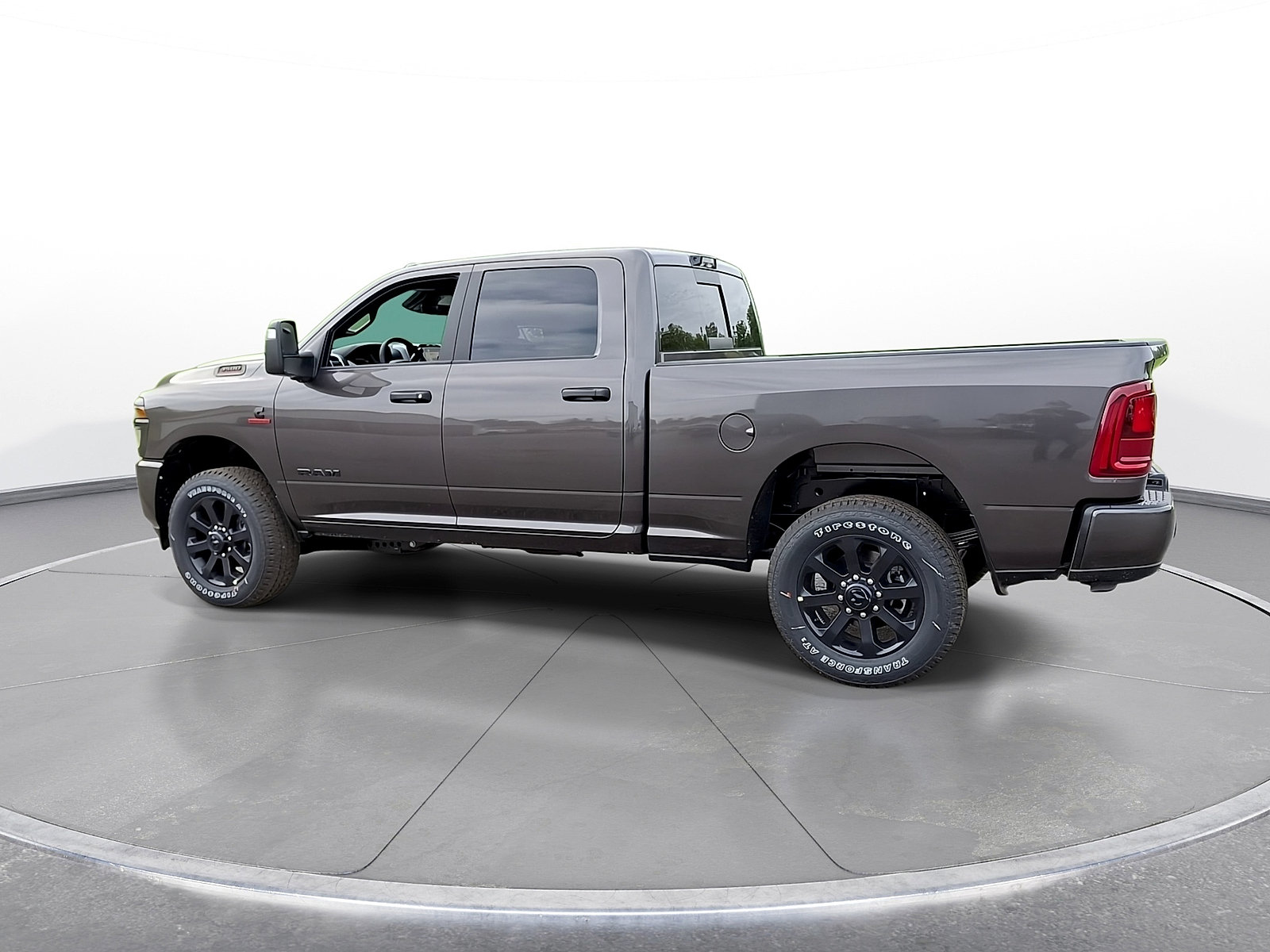 New 2026 RAM 3500 Big Horn AWD/4WD image 5