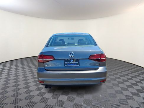 Used 2017 Volkswagen Jetta S FWD image 6