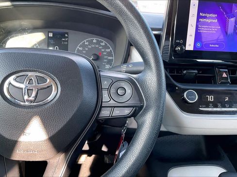 Used 2024 Toyota Corolla LE image 24