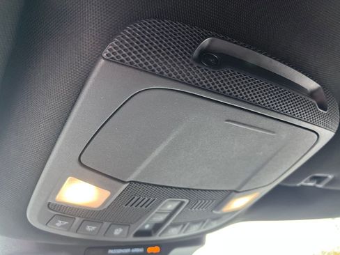 Used 2023 Ford Expedition Max Limited image 17