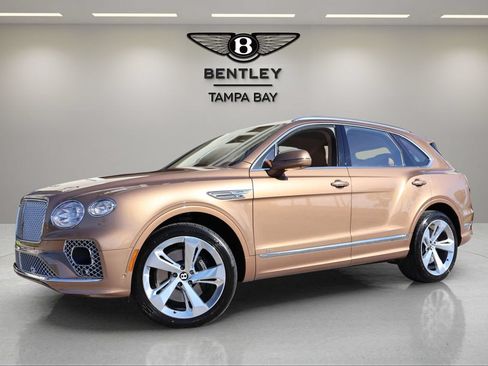 Used 2022 Bentley Bentayga AWD/4WD image 1