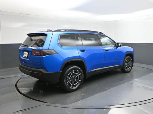 New 2026 Jeep Cherokee Laredo AWD/4WD image 11
