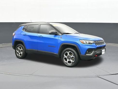 Used 2022 Jeep Compass Trailhawk w/ Sun and Sound Group image 21