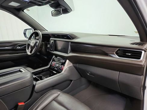 Used 2023 GMC Yukon Denali image 40