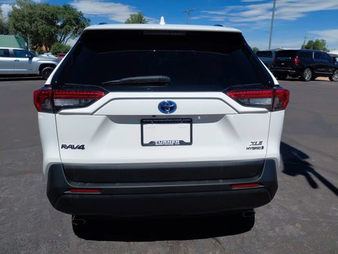 Certified 2022 Toyota RAV4 XLE AWD/4WD image 4
