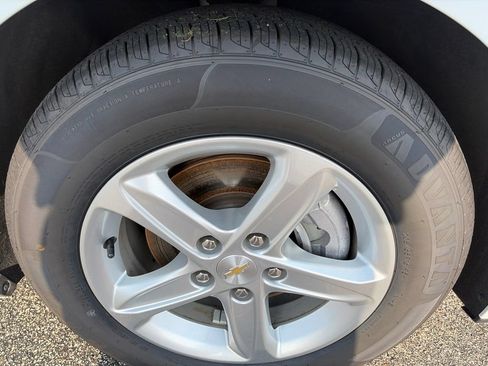 Used 2024 Chevrolet Malibu LT FWD image 31