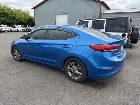 Used 2018 Hyundai Elantra SEL FWD image 3