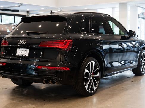 Used 2021 Audi SQ5 Premium Plus w/ Premium Plus Package AWD/4WD image 4
