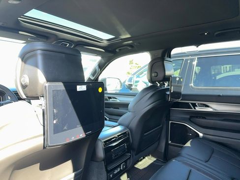 New 2026 Jeep Grand Wagoneer L Limited AWD/4WD image 11
