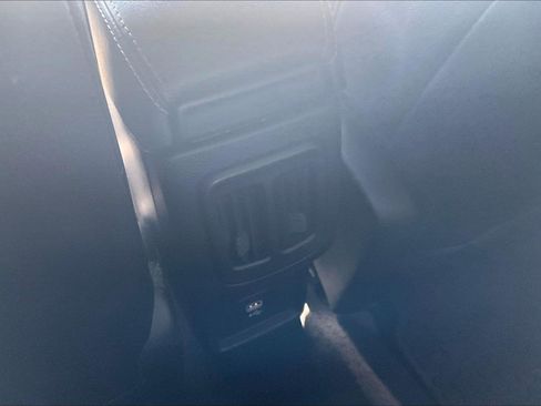 Used 2017 Jeep Compass Latitude w/ Cold Weather Group AWD/4WD image 33