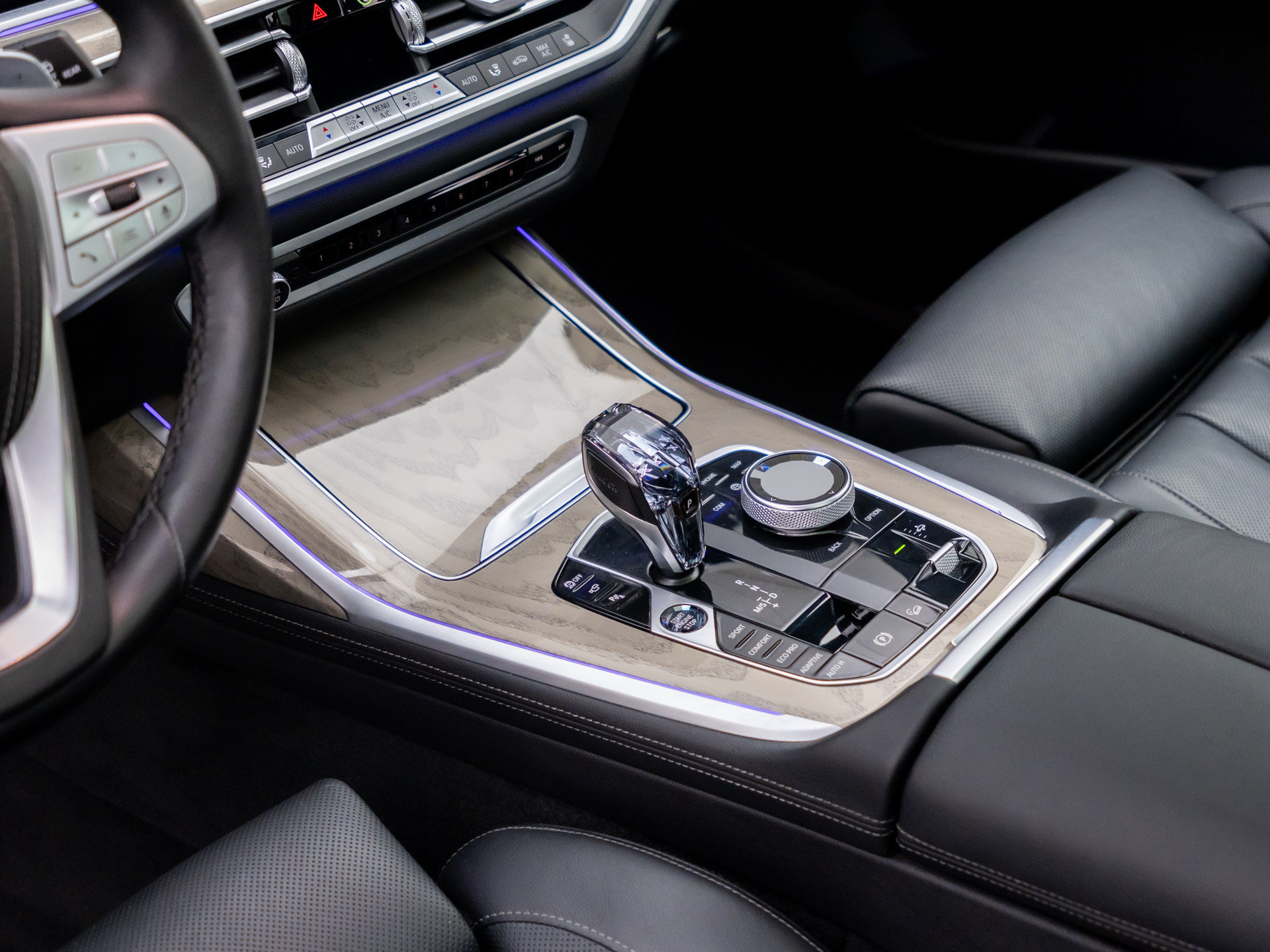 Used 2022 BMW X7 xDrive40i w/ Executive Package AWD/4WD image 13