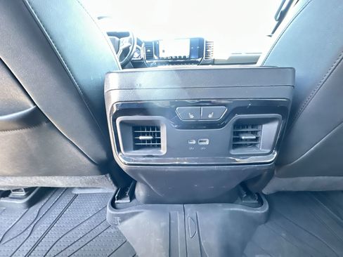 Used 2022 Chevrolet Silverado 1500 ZR2 w/ Technology Package image 20