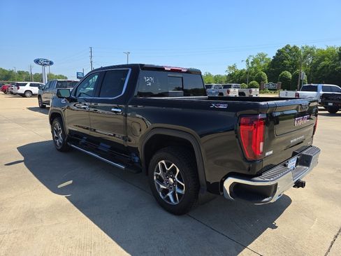 New 2026 GMC Sierra 1500 SLT w/ SLT Premium Package image 7